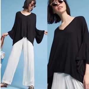Anthropologie Akemi & Kim Oversized Flutter Sleeve Poncho Top in Black, Size M/L